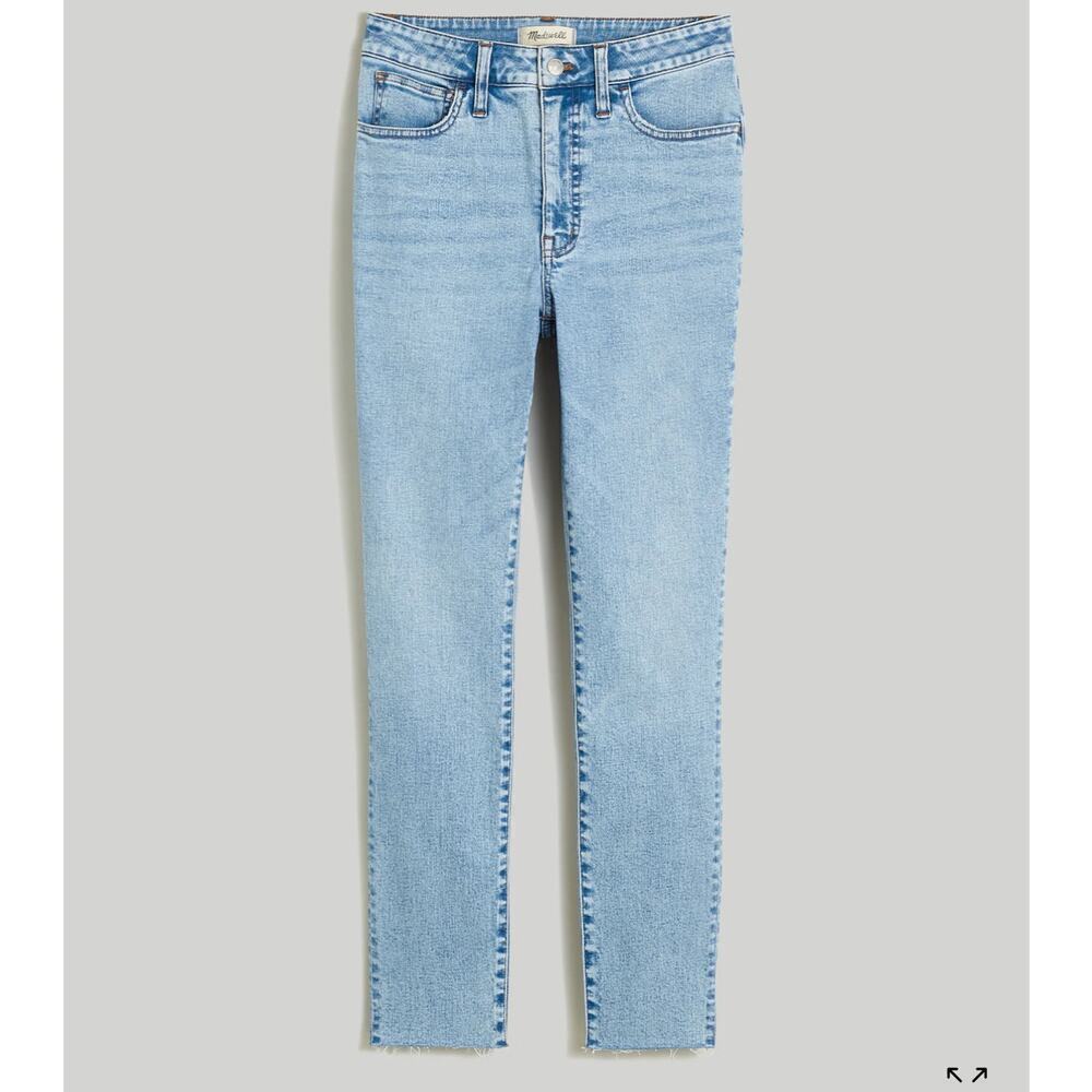 Madewell Curvy 10" High-Rise Roadtripper Authentic Skinny Jeans in Bruening Wash